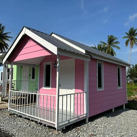 Kabin Pink Мерсинг Екстериор снимка
