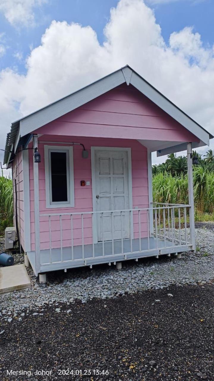 Kabin Pink Мерсинг Екстериор снимка